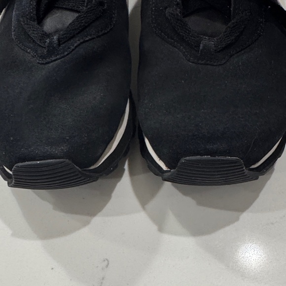 Nike Black and White  Sneakers - Picture 9 of 9